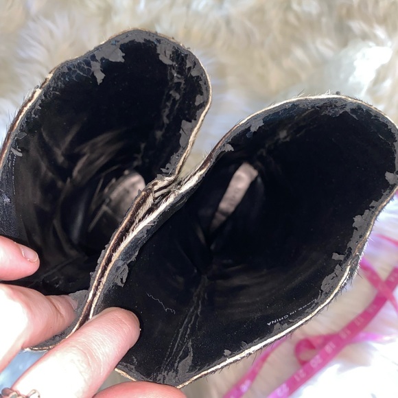 bebe size 7 Zebra print heeled boots black & white - Picture 13 of 16